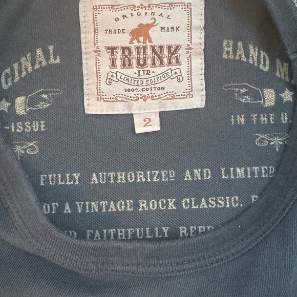 Trunk Ltd KISS Tshirt - Picture 5 of 7